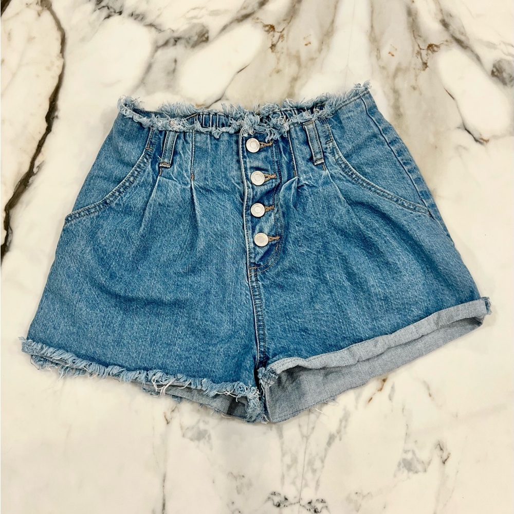 Blue High-Waisted Jean Shorts with Frayed Hem